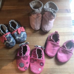 Bundle of Robeez baby shoes
